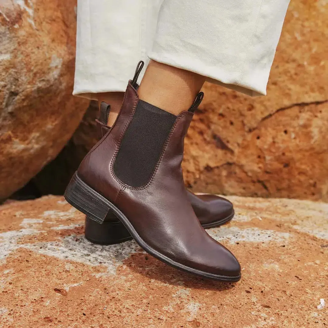 CELINA CHELSEA BOOT