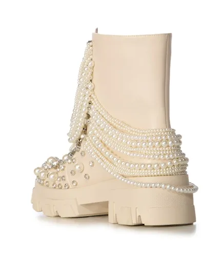 Combat Pearls for the Gangsta Girls Boots