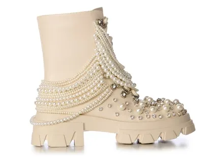 Combat Pearls for the Gangsta Girls Boots